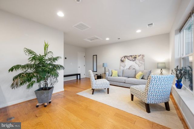 5509 VALMARANA WAY, Alexandria, VA 22312