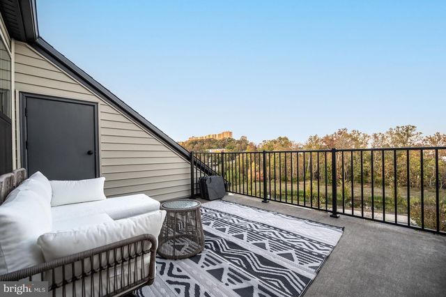 5509 VALMARANA WAY, Alexandria, VA 22312