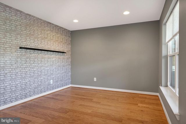 5509 VALMARANA WAY, Alexandria, VA 22312