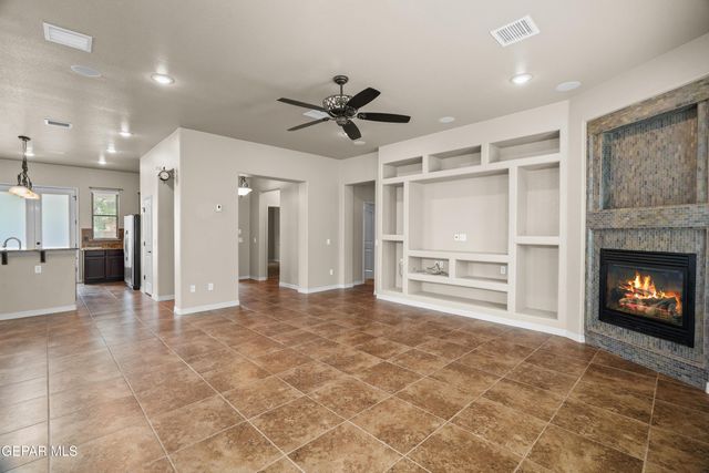 1250 Franklin Raven Place, El Paso, TX 79912