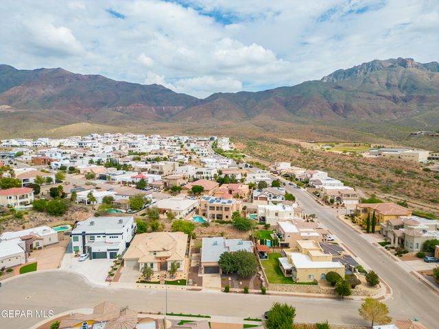 1250 Franklin Raven Place, El Paso, TX 79912
