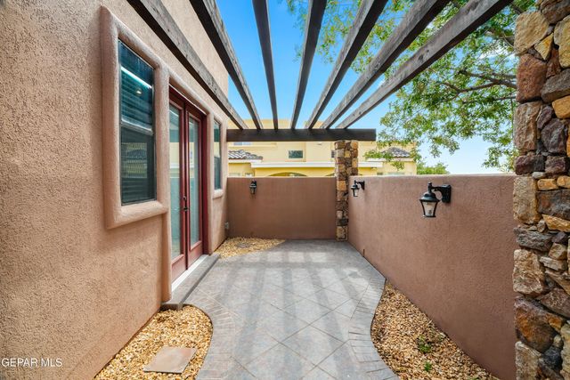 1250 Franklin Raven Place, El Paso, TX 79912
