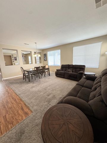 3909 Ruffed Grouse Ln, Modesto, CA 95355