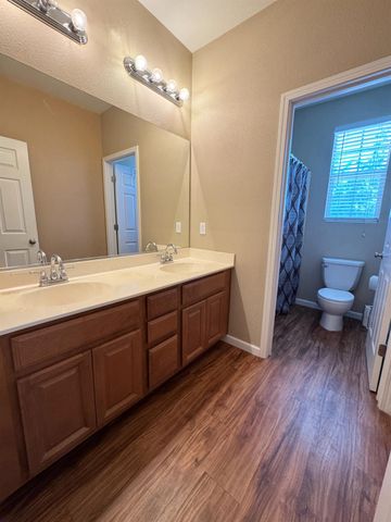 3909 Ruffed Grouse Ln, Modesto, CA 95355