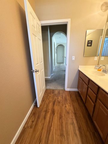 3909 Ruffed Grouse Ln, Modesto, CA 95355