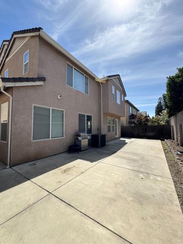 3909 Ruffed Grouse Ln, Modesto, CA 95355