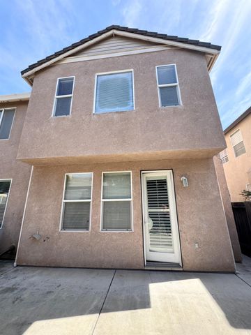 3909 Ruffed Grouse Ln, Modesto, CA 95355