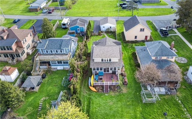 6989 Van Antwerp Dr, Cicero, NY 13039