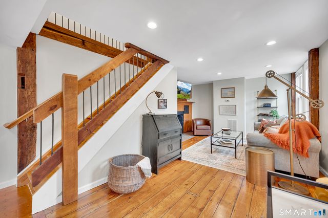 736-750 Main Street, Branford, CT 06405