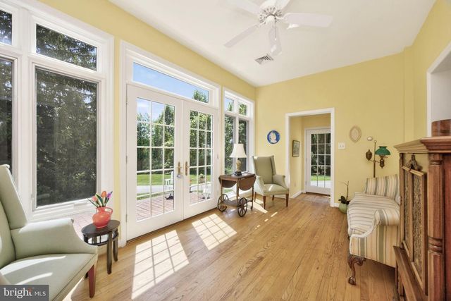 1 SPRING VALLEY RD, Malvern, PA 19355