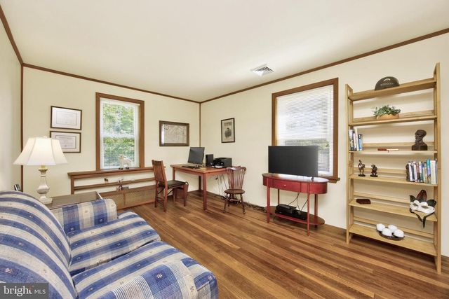 1 SPRING VALLEY RD, Malvern, PA 19355