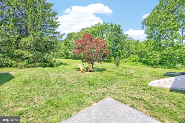 1 SPRING VALLEY RD, Malvern, PA 19355