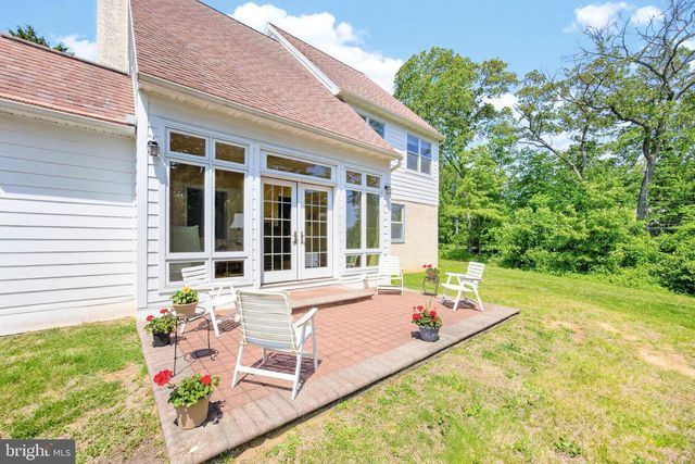 1 SPRING VALLEY RD, Malvern, PA 19355