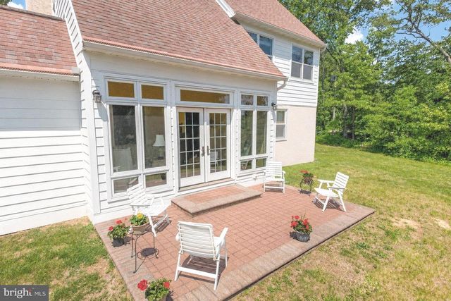 1 SPRING VALLEY RD, Malvern, PA 19355