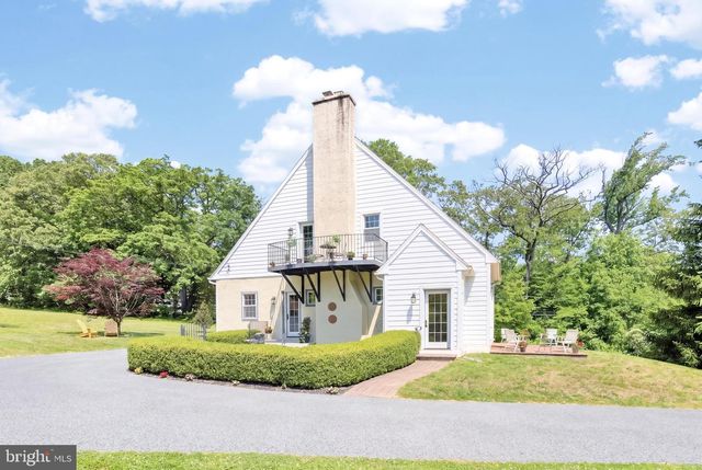 1 SPRING VALLEY RD, Malvern, PA 19355