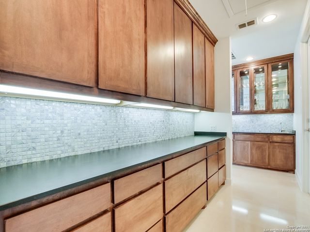 17 Aston Glen, San Antonio, TX 78257