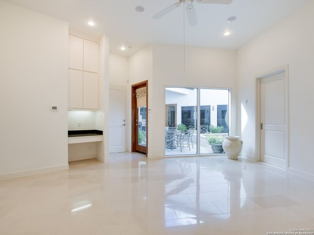 17 Aston Glen, San Antonio, TX 78257