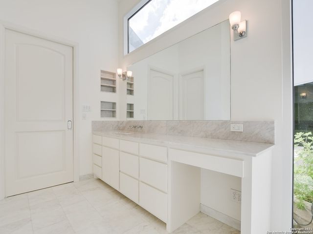 17 Aston Glen, San Antonio, TX 78257