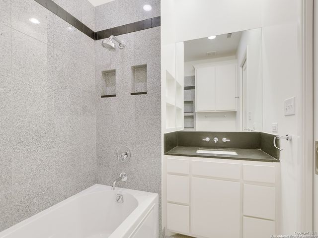 17 Aston Glen, San Antonio, TX 78257
