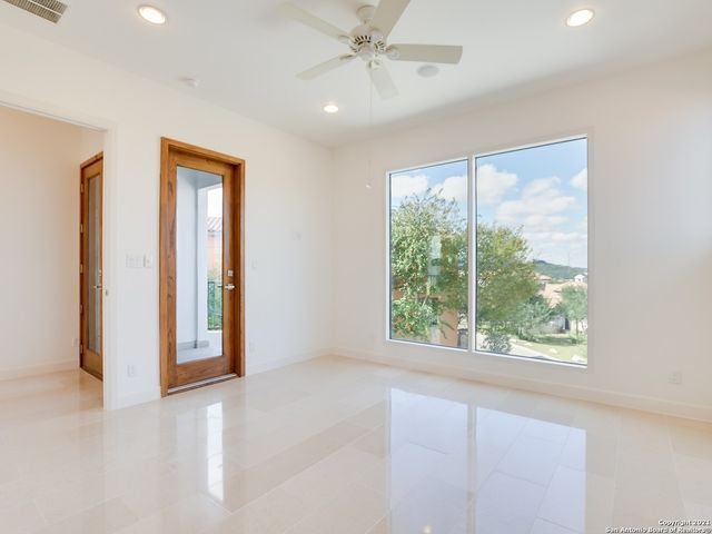 17 Aston Glen, San Antonio, TX 78257
