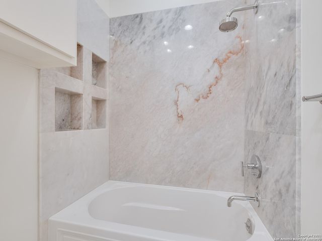 17 Aston Glen, San Antonio, TX 78257