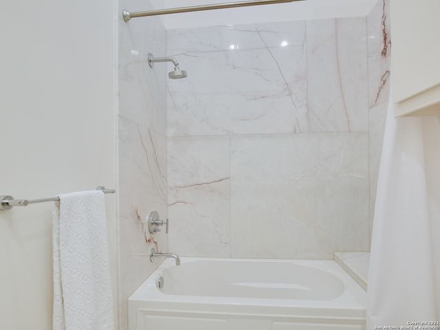 17 Aston Glen, San Antonio, TX 78257