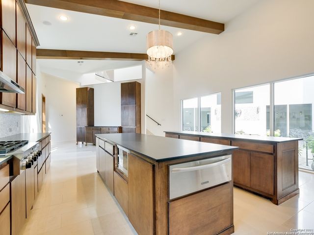 17 Aston Glen, San Antonio, TX 78257