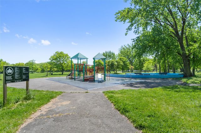 880 Boynton Avenue 1E, Bronx, NY 10473