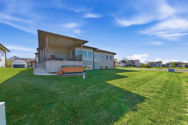 2403 N Bluestone St, Andover, KS 67002