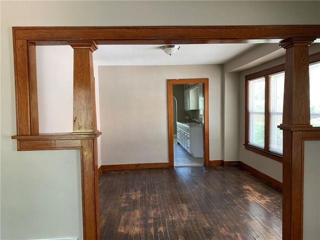 618 S Hardy Avenue, Independence, MO 64052