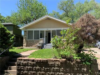 618 S Hardy Avenue, Independence, MO 64052