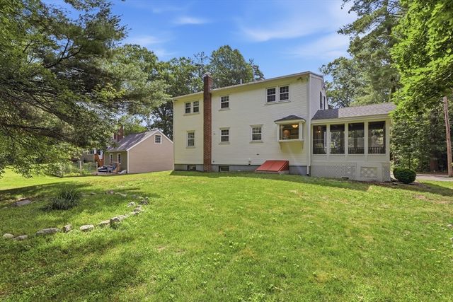 12 Hemlock Road, Westford, MA 01886