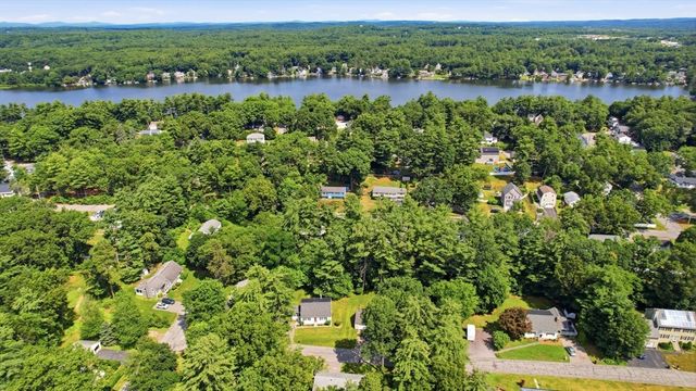 12 Hemlock Road, Westford, MA 01886