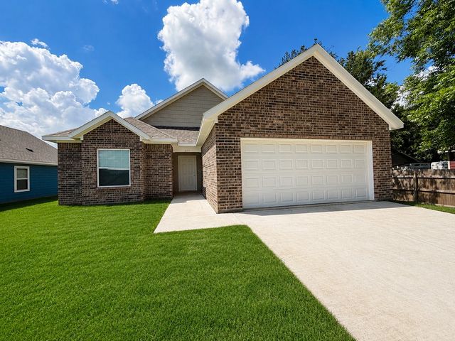 600 Crockett Drive, Cleburne, TX 76033