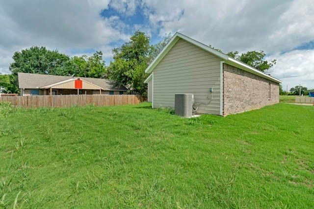 600 Crockett Drive, Cleburne, TX 76033