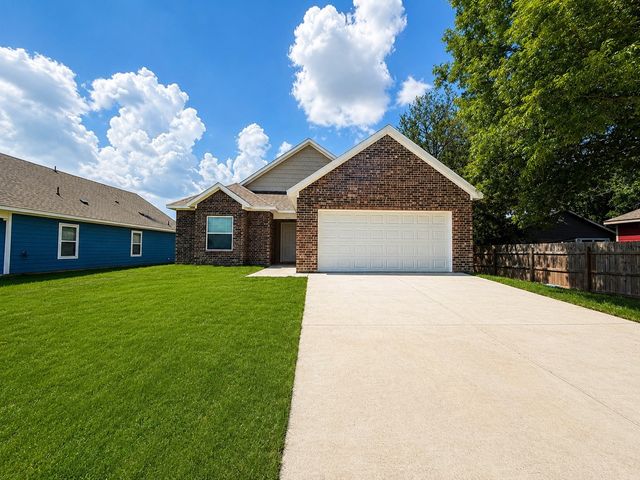 600 Crockett Drive, Cleburne, TX 76033