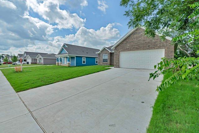 600 Crockett Drive, Cleburne, TX 76033