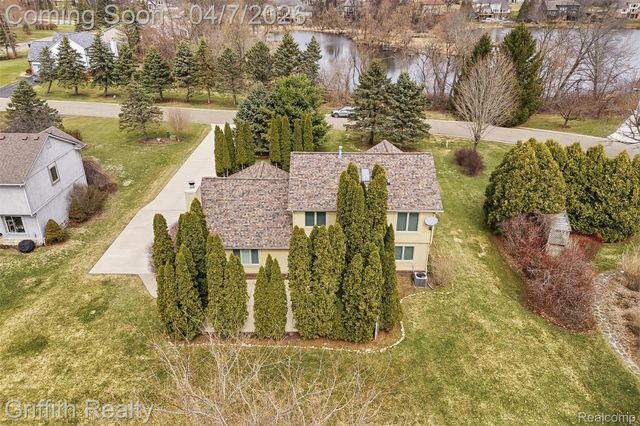 2142 Cumberland Drive, Brighton Township, MI 48114