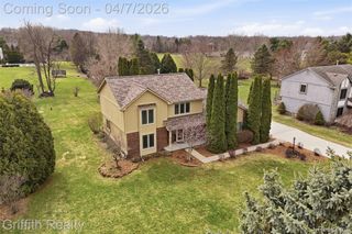 2142 Cumberland Drive, Brighton Township, MI 48114