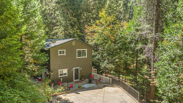 2296 Forebay Rd, Pollock Pines, CA 95726