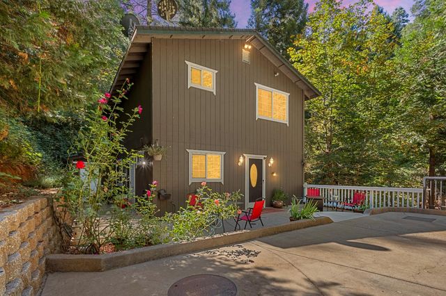 2296 Forebay Rd, Pollock Pines, CA 95726