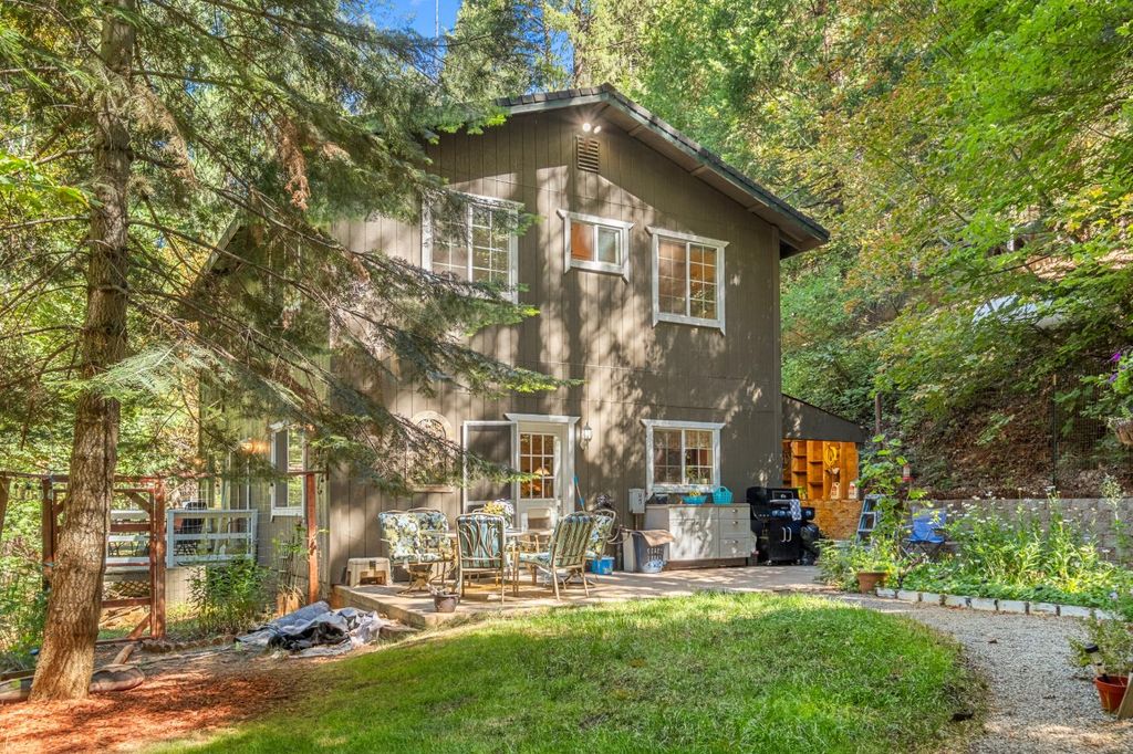 2296 Forebay Rd, Pollock Pines, CA 95726