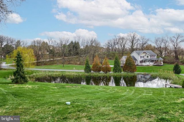 101 FAIRFAX DR., York, PA 17403