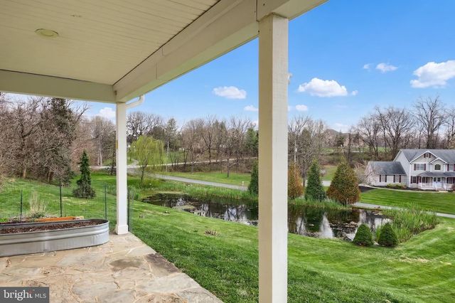 101 FAIRFAX DR., York, PA 17403