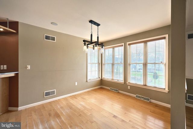 101 FAIRFAX DR., York, PA 17403