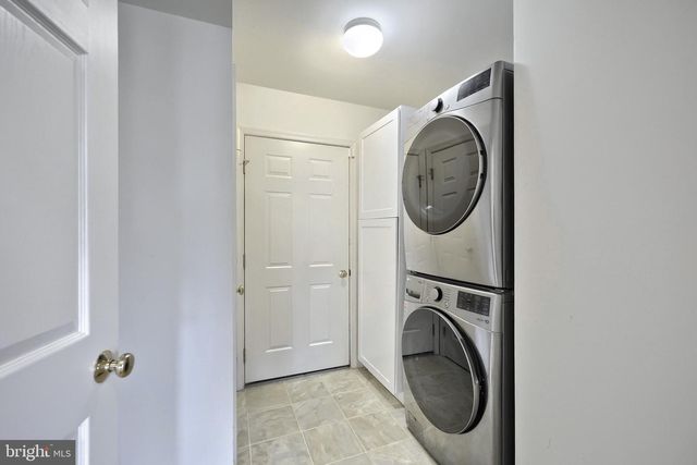 101 FAIRFAX DR., York, PA 17403