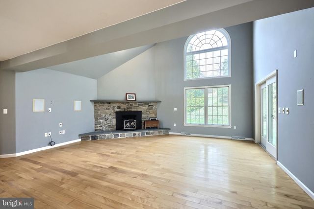 101 FAIRFAX DR., York, PA 17403