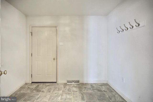 101 FAIRFAX DR., York, PA 17403