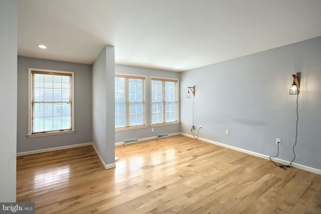 101 FAIRFAX DR., York, PA 17403