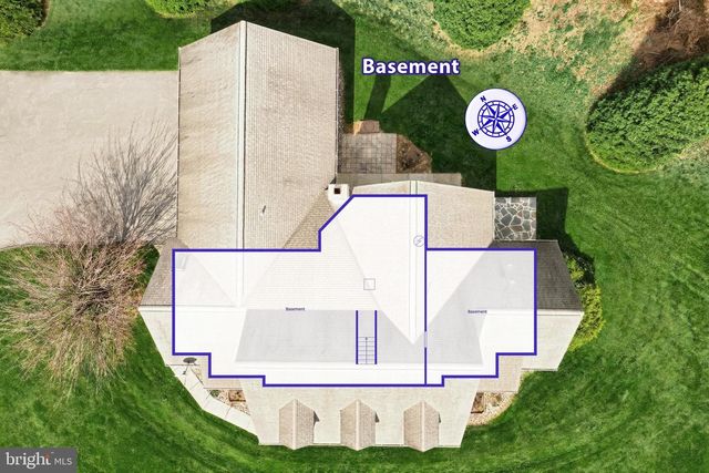 101 FAIRFAX DR., York, PA 17403